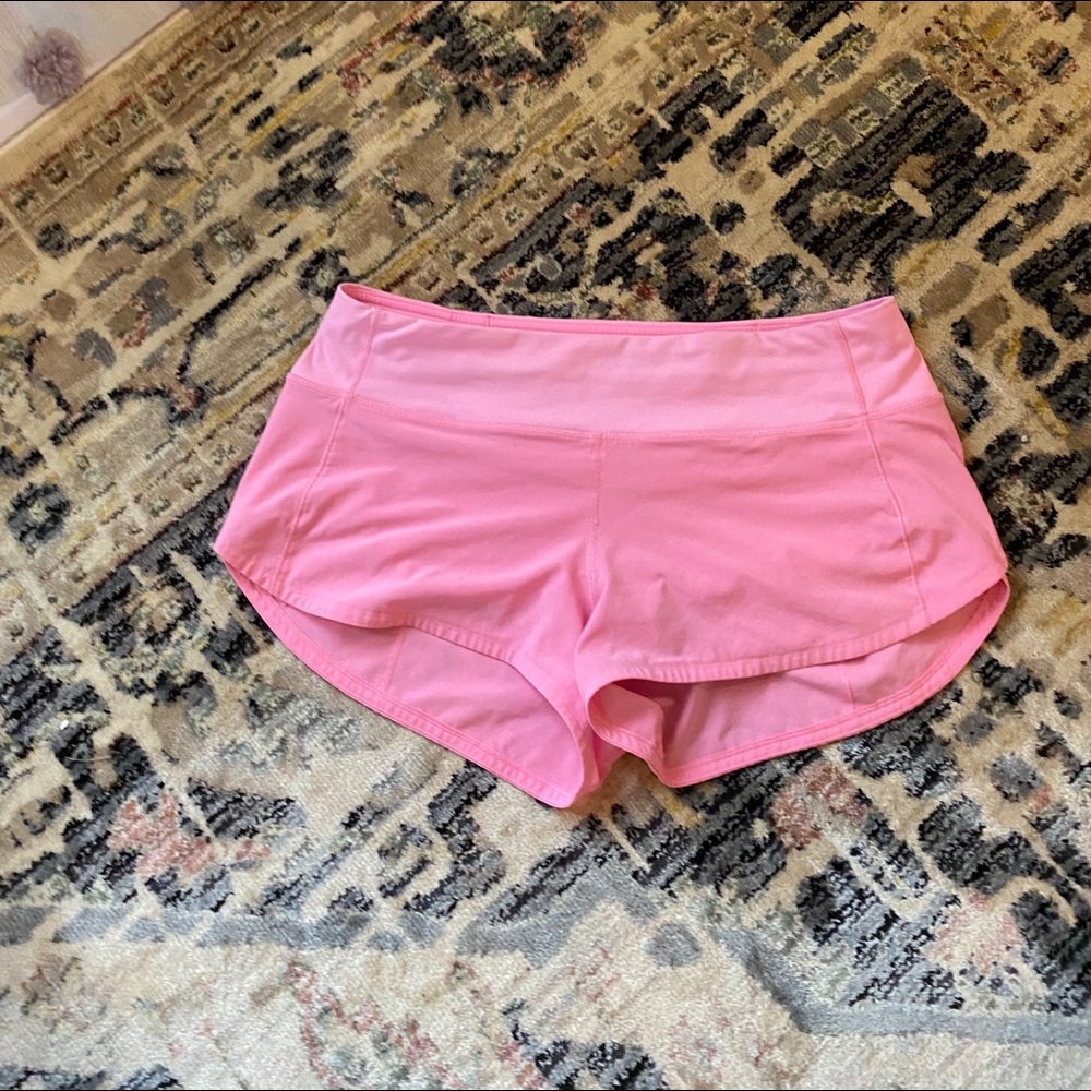 LULULEMON PINK SPEED UP SHORTS EUC SZ 6 PINK SHELL
